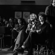 Maj 1978, Warszawa, Polska.
Spotkanie z Piosenką Studencką w Klubie Medyk. Reżyseruje Marek Nowakowski.
Fot. Irena Jarosińska, zbiory Ośrodka KARTA