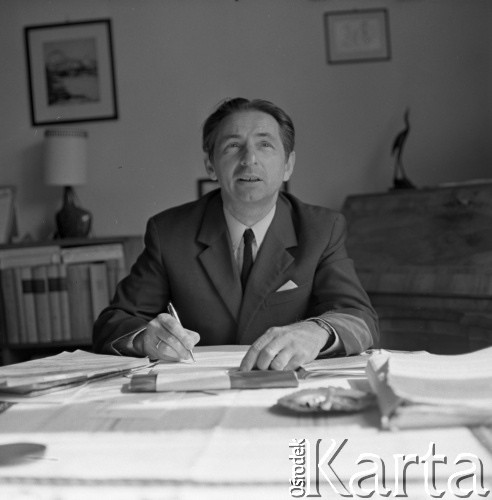 1972, Polska.
Pisarz Lesław Bartelski.
Fot. Irena Jarosińska, zbiory Ośrodka KARTA