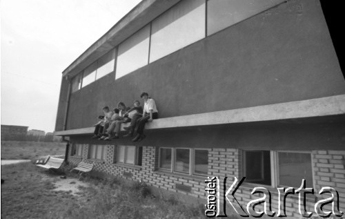 Lata 60. lub 70., Polska.
Młodzież.
Fot. Irena Jarosińska, zbiory Ośrodka KARTA
