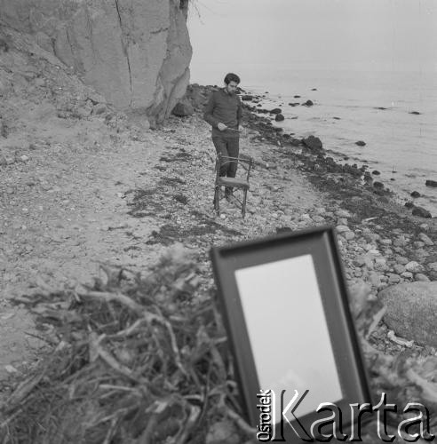 1965, Polska.
Malarz i rysownik Kiejstut Bereźnicki.
Fot. Irena Jarosińska, zbiory Ośrodka KARTA