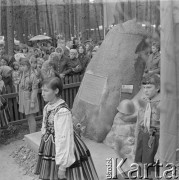 1977, Anielin, Polska.
Uroczystości przy tzw. Szańcu Hubala, miejscu, gdzie o w 1940 r. zginął major Henryk Dobrzański 