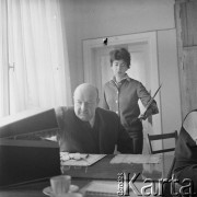 Lata 60., Warszawa, Polska.
Redakcja.
Fot. Irena Jarosińska, zbiory Ośrodka KARTA