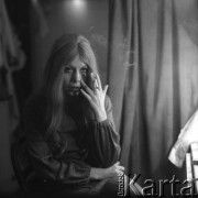 Lata 70., Warszawa, Polska.
Aktorka Barbara Wrzesińska.
Fot. Irena Jarosińska, zbiory Ośrodka KARTA