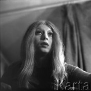 Lata 70., Warszawa, Polska.
Aktorka Barbara Wrzesińska.
Fot. Irena Jarosińska, zbiory Ośrodka KARTA