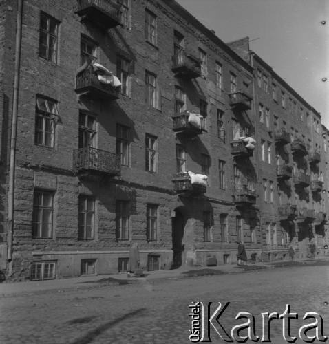 po 1955, Warszawa, Polska.
Kamienica przy ulicy Siennej 48
Fot. Irena Jarosińska, zbiory Ośrodka KARTA