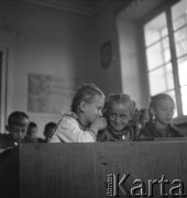 lata 50., Libertowa, Polska
Lekcja klasy III
Fot. Irena Jarosińska, zbiory Ośrodka KARTA