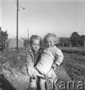 lata 50., Libertowa, Polska
Siostry
Fot. Irena Jarosińska, zbiory Ośrodka KARTA