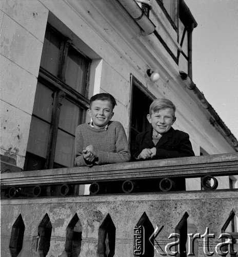 1954, Kokoszkowy, Polska
Rolniczy Zespół Spółdzielni 