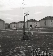 wrzesień 1954, Nowa Huta, Kraków, Polska
Cyganki
Fot. Irena Jarosińska, zbiory Ośrodka KARTA