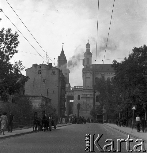 30.06.1954, Lublin, Polska
Ulica Mariana Buczka (obecnie Wyszyńskiego) z widokiem na  Archikatedrę Lubelską
Fot. Irena Jarosińska, zbiory Ośrodka KARTA