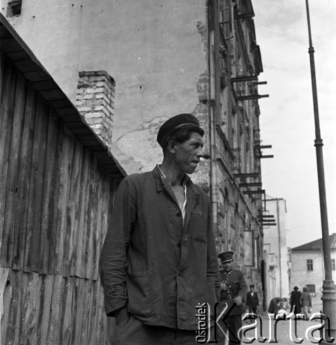 30.06.1954, Lublin, Polska
Portret mieszkańca Lublina.
Fot. Irena Jarosińska, zbiory Ośrodka KARTA