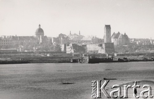 lata 50-te, Warszawa, Polska.
Panorama Warszawy - fragment Nowego Miasta i Wisła. 
Fot. Irena Jarosińska, zbiory Ośrodka KARTA.