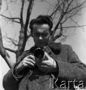 Lata 60., Warszawa, Polska.
Wiesław Prażuch, fotoreporter.
Fot. Irena Jarosińska, zbiory Fundacji Ośrodka KARTA