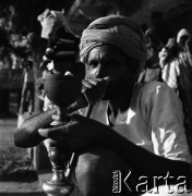11.1988, miejsce nieznane, Indie.
Fotografia z podróży po Indiach.
Fot. Irena Jarosińska, zbiory Fundacji Ośrodka KARTA