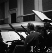 1958, Warszawa, Polska.
Filharmonia Narodowa, próba orkiestry, n/z fagociści.
Fot. , zbiory Fundacji Ośrodka KARTA