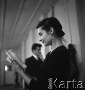 Lata 60., Sopot, Polska.
Alicja Boniuszko, baletnica.
Fot. Irena Jarosińska, Irena Jarosińska, zbiory Fundacji Ośrodka KARTA