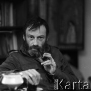 Lata 70., Warszawa, Polska.
Jan Michlewski, fotoreporter.
Fot. Irena Jarosińska, zbiory Fundacji Ośrodka KARTA