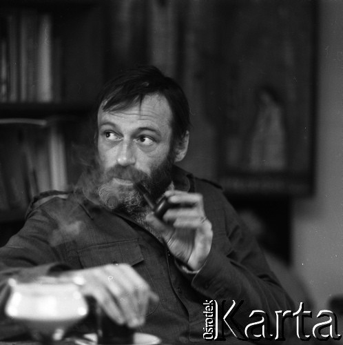 Lata 70., Warszawa, Polska.
Jan Michlewski, fotoreporter.
Fot. Irena Jarosińska, zbiory Fundacji Ośrodka KARTA