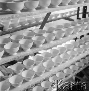 1970, Wałbrzych, woj. wrocławskie, Polska.
Ceramika stołowa wyprodukowana w Zakładzie Porcelany Stołowej 