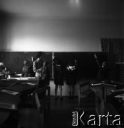 Lata 60., Warszawa, Polska.
Eksperymentalna Szkoła Podstawowa nr 176 przy placu Inwalidów.
Fot. Irena Jarosińska, zbiory Fundacji Ośrodka KARTA