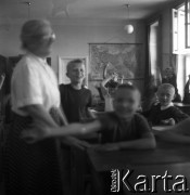 Lata 60., Warszawa, Polska.
Eksperymentalna Szkoła Podstawowa nr 176 przy placu Inwalidów.
Fot. Irena Jarosińska, zbiory Fundacji Ośrodka KARTA