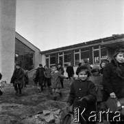Lata 60., Kielce, Polska.
Szkoła Podstawowa nr 16 im. Marcelego Nowotki w dzielnicy Szydłówek.
Fot. Irena Jarosińska, zbiory Fundacji Ośrodka KARTA
