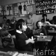 Lata 60., Warszawa, Polska.
Szkoła dla dzieci ze specjalnymi potrzebami edukacyjnymi (ówcześnie tzw. 