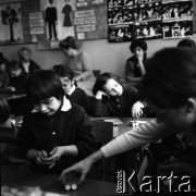 Lata 60., Warszawa, Polska.
Szkoła dla dzieci ze specjalnymi potrzebami edukacyjnymi (ówcześnie tzw. 