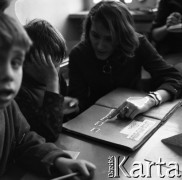 Lata 60., Warszawa, Polska.
Szkoła dla dzieci ze specjalnymi potrzebami edukacyjnymi (ówcześnie tzw. 