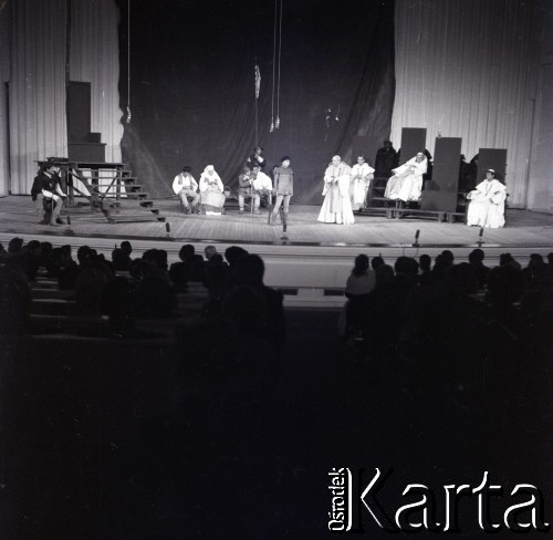 1956, Warszawa, Polska.
Przedstawienie teatralne 