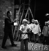 1961, Warszawa, Polska.
Casting do roli Wawrzka w filmie 