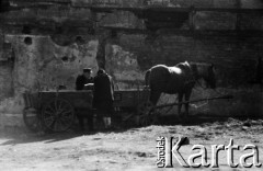 09.1959, Lądek Zdrój, woj. wrocławskie, Polska.
Mieszkańcy miasteczka podczas kręcenia ujęć do filmu 