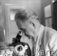 Lata 60., Warszawa, Polska.
Roman Kozłowski, paleontolog i geolog, profesor.
Fot. Irena Jarosińska, zbiory Ośrodka KARTA