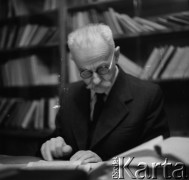 1970, Warszawa, Polska. 
Profesor Tadeusz Kotarbiński. 
Fot. Irena Jarosińska, zbiory Ośrodka KARTA