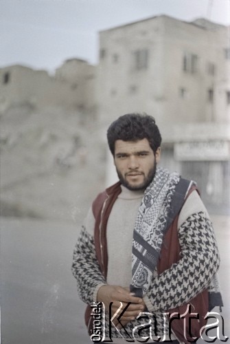 1992, Kabul, prowincja Kabul, Afganistan.
Portret Afgańczyka.
Fot. Irena Jarosińska, zbiory Ośrodka KARTA