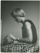 Lata 50., Warszawa, Polska.
Urszula Dłubak.
Fot. Irena Jarosińska, zbiory Ośrodka KARTA