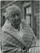Lata 50. lub 60., Polska.
Portret kobiety.
Fot. Irena Jarosińska, zbiory Ośrodka KARTA