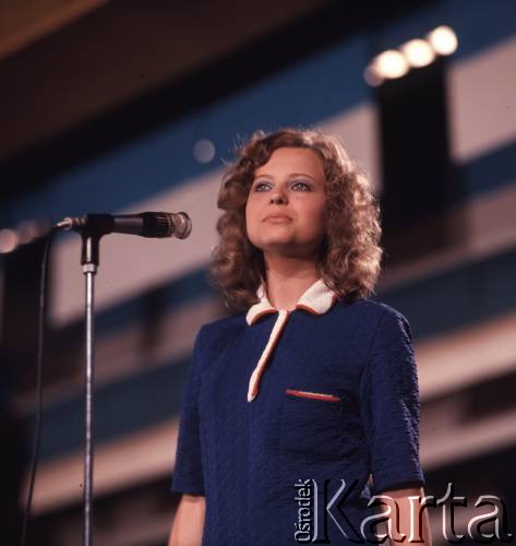 Czerwiec 1972, Zielona Góra, Polska.
Występ Teresy Bogdziel - laureatki VIII Festiwalu Piosenki Radzieckiej.
Fot. Romuald Broniarek, zbiory Ośrodka KARTA.