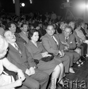 Czerwiec 1972, Zielona Góra, Polska.
Publiczność na widowni VIII Festiwalu Piosenki Radzieckiej.
Fot. Romuald Broniarek, zbiory Ośrodka KARTA.