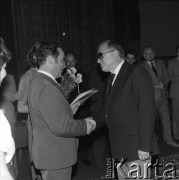 Czerwiec 1982, Zielona Góra, Polska.
XVIII Festiwal Piosenki Radzieckiej. Uroczystość wręczenia nagród.
Fot. Romuald Broniarek, zbiory Ośrodka KARTA
