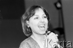 Kwiecień 1984, Radom, Polska.
Uczestniczka eliminacji do XX Festiwalu Piosenki Radzieckiej.
Fot. Romuald Broniarek, zbiory Ośrodka KARTA