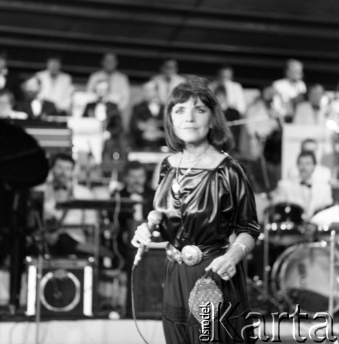 Czerwiec 1984, Zielona Góra, Polska.
Sława Przybylska na XX Festiwalu Piosenki Radzieckiej. 
Fot. Romuald Broniarek, zbiory Ośrodka KARTA