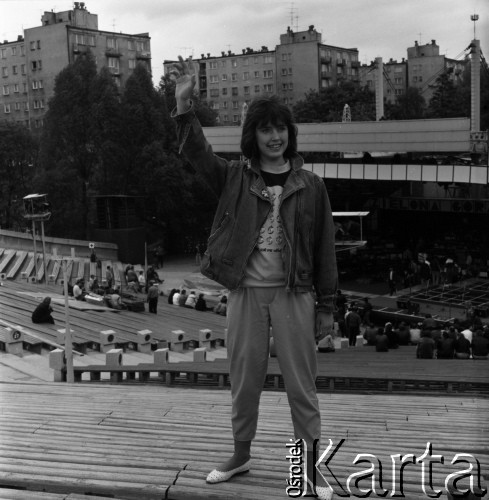 1987, Zielona Góra, Polska.
Uczestniczka XXIII Festiwalu Piosenki Radzieckiej. 
Fot. Romuald Broniarek, zbiory Ośrodka KARTA