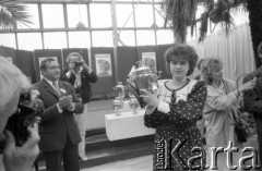 1988, Zielona Góra, Polska.
XXIII Festiwal Piosenki Radzieckiej. Wręczanie nagród. 
Fot. Romuald Broniarek, zbiory Ośrodka KARTA