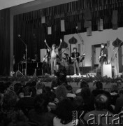 1989, Radom, Polska.
Eliminacje do XXV Festiwalu Piosenki Radzieckiej w Zielonej Górze. 
Fot. Romuald Broniarek, zbiory Ośrodka KARTA