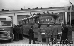 Czerwiec 1956, Poznań, Polska.
Targi Poznańskie, ekspozycja autobusów.
Fot. Romuald Broniarek, zbiory Ośrodka KARTA