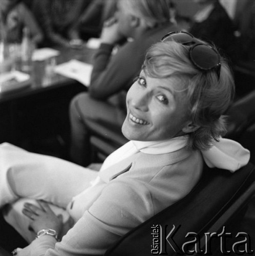 Maj 1975, Warszawa, Polska.
Szwedzka aktorka Bibi Andersson, znana z filmów Ingmara Bergmana, z wizytą w Polsce.
Fot. Romuald Broniarek/KARTA