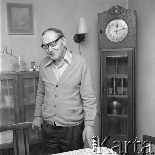 Listopad 1975, Warszawa, Polska.
Profesor Julian Krzyżanowski (1892-1976), historyk literatury, portret.
Fot. Romuald Broniarek/KARTA