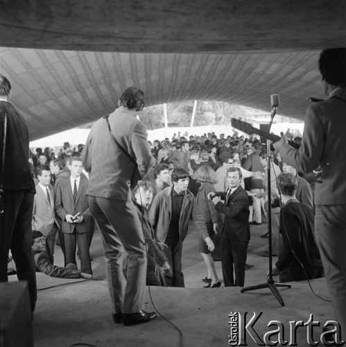 Lipiec 1965, Sopot, Polska.
Klub plenerowy Non Stop - występ zespołu 