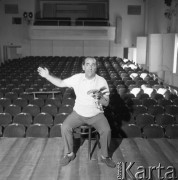 Wrzesień 1965, Warszawa, Polska.
Teatr Współczesny - reżyser Georgij Towstonogow podczas próby przedstawienia 